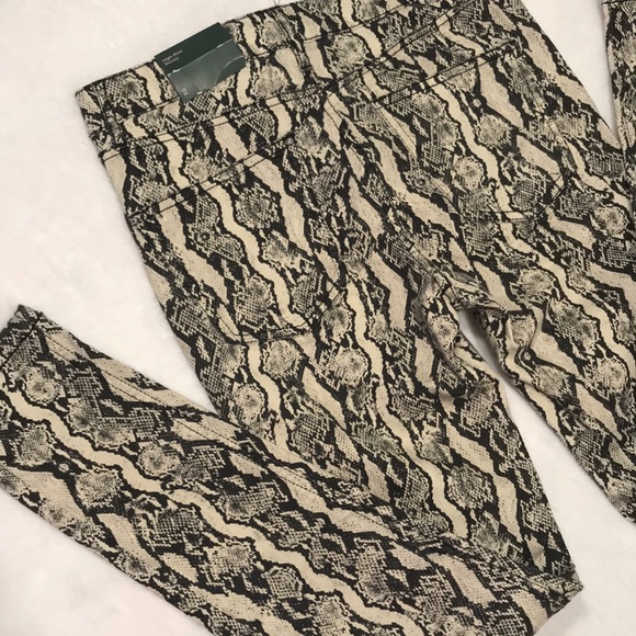 Wild Fable Snakeskin High Rise Skinny Jeans 2 - Picture 9 of 15